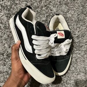 knu skool vans